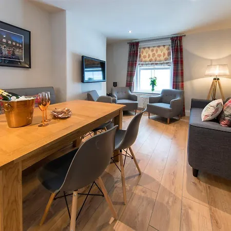 3 Bed In Hh084 * Harrogate