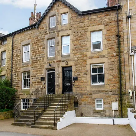 3 Bed In Hh084